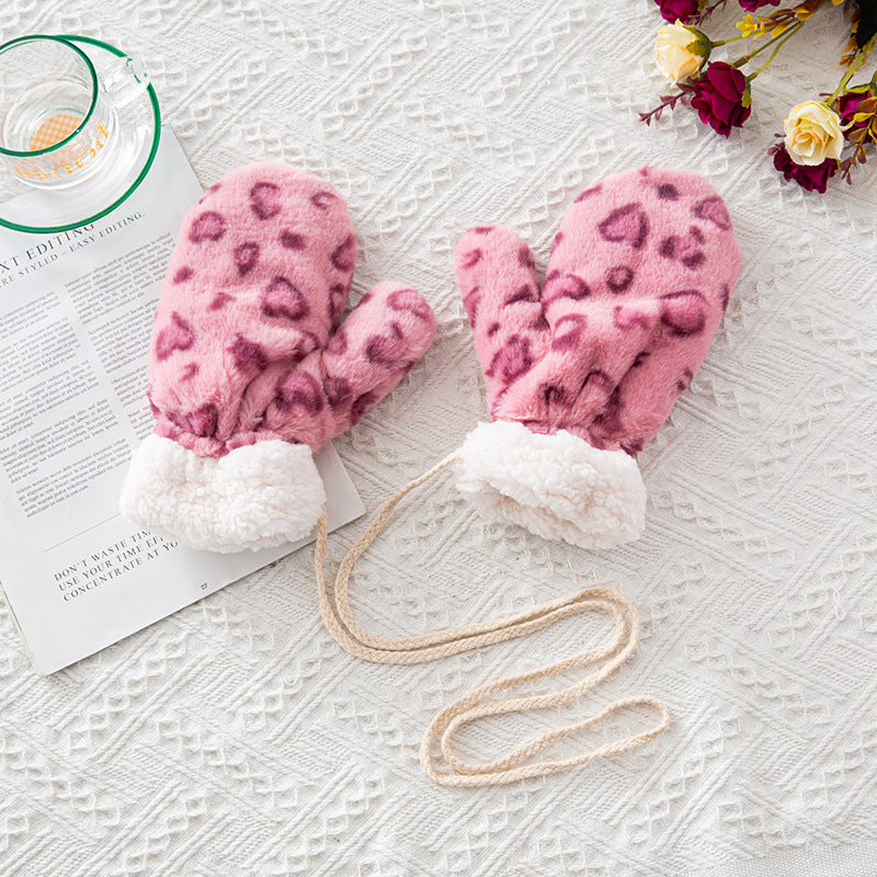 Wholesale Camel Wool Warm Retro with Thick Leopard Print Gloves